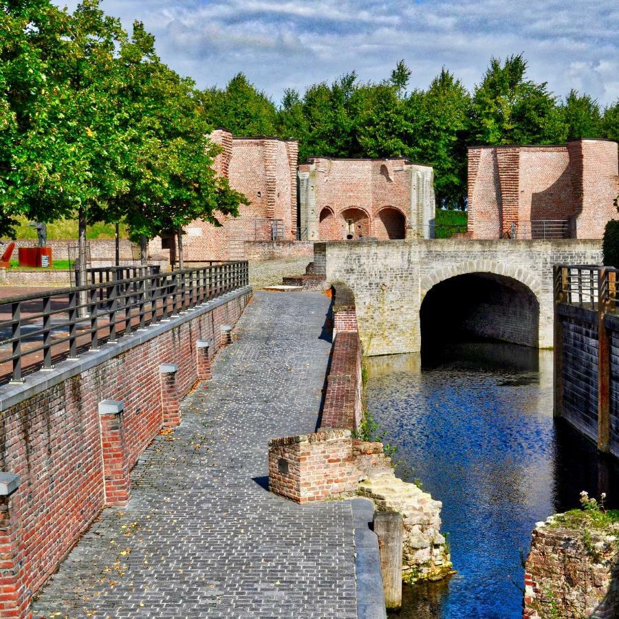 Artistiek Vakantiehuisje Hulst Esterno foto